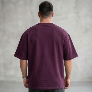 Camiseta Oversize de Algodón para Hombre, Color Morado Oscuro, Cuello Redondo, Manga Corta, Estilo Casual Urbano, Ajuste Relajado - Product Image 2