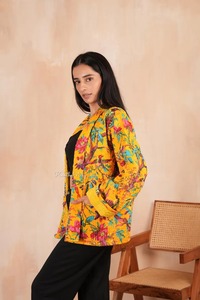 Women's Patchwork Sleeveless Quilted Reversible Winter <b>Jacket</b> with V-neck Collar and Cotton Fabric - Product Image 3