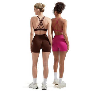 Conjunto Deportivo de 3 Piezas para Mujer: Sujetador Deportivo Acolchado con Tirantes, Shorts de Cintura Alta y Leggings a Juego - Product Image 5