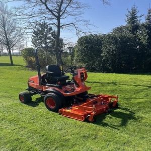 Nuevo Tractor Cortacésped Kubota F251, Maquinaria Municipal y Ambiental de Bajo Mantenimiento - Product Image 2