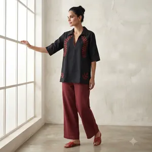 Ensemble Kurta brodé noir pour femmes et pantalon Palazzo bordeaux, manches trois quarts, col en V, tenue ethnique décontractée, tenue confortable - Product Image 4