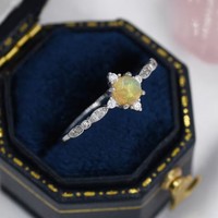 Bague de mariage de luxe en argent sterling plaqué or 14 carats véritable, d'inspiration vintage, avec opale naturelle d'Éthiopie sertie à griffes