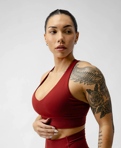 Ensemble de yoga 2 pièces rouge uni pour femme, avec bretelles croisées, short taille mi-haute, fermeture éclair avant, sans couture, en Spandex et Polyester, anti-transpiration - Product Image 3