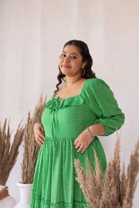 Robe midi à volants imprimée à pois verts, manches trois quarts, coupe trapèze en mousseline, décontractée, coupe ample, pour femme, idéale pour l'été - Product Image 4