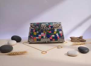 Premium Pearl Shell Inlay Box Clutch Purse with Detachable Metal Sling Chain - Product Image 5