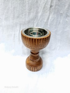Brûleur d'encens religieux artisanal en bois de manguier écologique avec gravure laser, diffuseur aromatique et insert métallique toutes saisons - Product Image 5