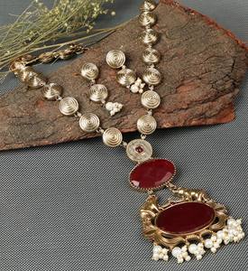 Parure Collier Long Pendentif et Boucles d'Oreilles en Laiton Plaqué Or Oxydé Antique avec Motif Amoureux et Pierre Rouge Bohème pour Femme, Cadeau de Mariage - Product Image 4