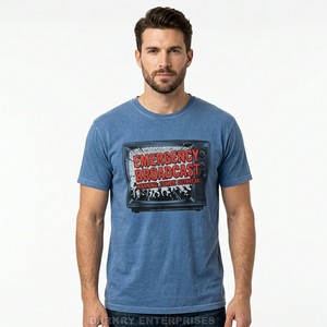 Camiseta Gráfica Morada para Hombre al por Mayor, Estampado de Collage de Periódico 'Outbreak Infected', Fabricante de Ropa Urbana de Algodón Personalizada - Product Image 6