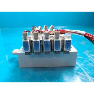 Válvula Solenoide de 5 Puertos SMC SYJ5243-5LZ-X80, Usada, Piezas de Equipos Semiconductores Legacy - Product Image 3