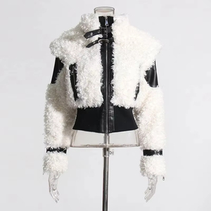 Chaqueta de moto para hombre, de invierno, de piel sintética, con cuello de piel sintética, cremallera y remaches, estilo streetwear. - Product Image 6