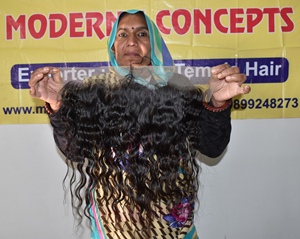 Vente en gros de cheveux humains naturels non traités 13*4 trame de génie ondulée frontale aucune perte de cheveux humains vierges vietnamiens bruts au temple - Product Image 4