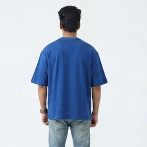 เสื้อยืดโอเวอร์ไซส์ทรงบ็อกซี่สำหรับผู้ชาย เสื้อผ้าลำลองแบบสั่งทำพิเศษ เนื้อผ้าหนา 100% คอตตอน ทรงไหล่ตก น้ำหนัก 240 กรัม สไตล์สตรีทแวร์ - Product Image 2