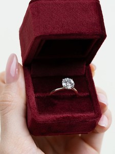 Bague solitaire en diamant de laboratoire taille ronde 3,00 ct, or jaune 18K/14K/10K, bijoux fins minimalistes pour fiançailles et mariage, vente en gros - Product Image 6