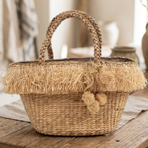 Sac à main artisanal en jacinthe d'eau – Sac fourre-tout bohème en paille tressée avec franges et pompons pour l'été et la plage - Product Image 1