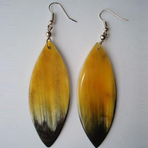 Pendientes de Cuerno de Búfalo para Mujer, Nueva Moda, Ecológicos, Hechos a Mano, Joyería Moderna para Compradores al por Mayor, Artesanía Natural de la Mejor Calidad de la India - Product Image 1