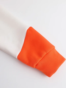 Sudadera con capucha colorblock diagonal en naranja y blanco |   Sudadera de Forro Polar para Hombre |   Fabricante de Ropa Urbana Personalizada en Bangladesh - Product Image 4