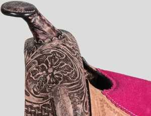 Silla de montar western de cuero repujado a mano con asiento de terciopelo rosa y tejido de cesta para senderismo y ocio - Product Image 3