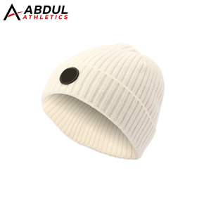 Bonnet en jacquard extensible, tricoté, chaud et durable, idéal pour les voyages par temps froid et l'usage en extérieur - Product Image 1