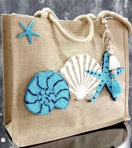 Magnifique sac fourre-tout brodé traditionnel avec motifs floraux faits à la main et perles colorées pour un style élégant au quotidien - Product Image 6