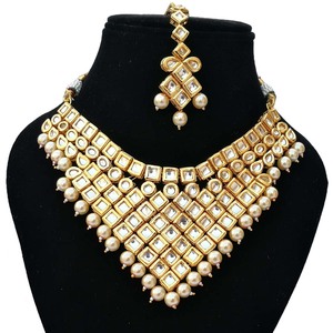 Indian Classic Women's Choker Wedding Engagement Anniversary Party Green Traditional Crystal Kundan Faux Pearl Alloy Gold <b>Gift</b> - Product Image 2