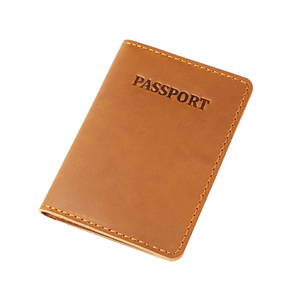 Porta Pasaportes de Cuero Genuino, Minimalista y Delgado, Funda para Tarjetas de Viaje de 7 Pulgadas, en Marrón, Verde, Azul, Negro y Rojo - Product Image 2