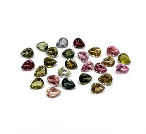 Turmalina natural multicolor con corte de pera de 4*5 mm para la fabricación de joyas, piedra suelta con certificación IGI. - Product Image 1