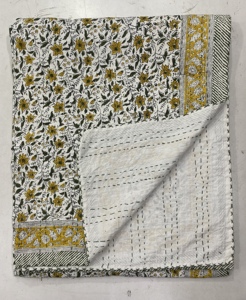 Silkgram Floral Cotton Classic Eco-Friendly 300tc Quilt Set <b>Yellow</b> White Green Pastoral Pattern Folded All-Season Home Use - Product Image 2