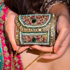 Sac de rangement artisanal en gros, pochette chic en pierre Kundan indienne, pochette de soirée, mariage, ethnique, en métal, sac à main royal de mariée - Product Image 4