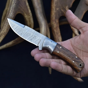 มีดบุชคราฟท์ดามัสกัส ด้ามไม้โรสวูด พร้อมปลอกใส่แบบแนวนอน - Product Image 6