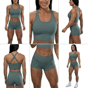Conjunto Deportivo Transpirable Personalizado para Mujer, Top Deportivo Sin Costuras de Spandex/Nylon y Pantalones Cortos de Cintura Alta, Ropa Deportiva Ajustada, Teñida - Product Image 4