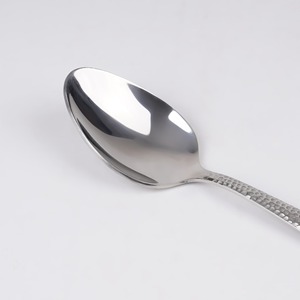 Juego de cucharas de acero inoxidable con mangos martillados, acabado pulido de alto brillo, resistentes al óxido, para ocasiones de boda. - Product Image 2