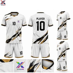 ชุดฟุตบอลพิมพ์ลายตามสั่ง ไซส์พลัส เสื้อและกางเกงขาสั้น โพลีเอสเตอร์ 100% ระบายเหงื่อได้ดี แห้งเร็ว พร้อมสกรีนโลโก้และชื่อตามต้องการ - Product Image 1