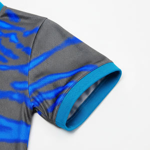 Ensemble d'uniformes de football rayés personnalisables - 100% polyester léger, séchage rapide, sublimé, grandes tailles, été/hiver - Product Image 4