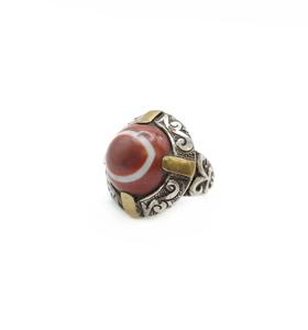 Anillo Tribal Afgano Tradicional Cuadrado con Pátina Plateada Intensa, Grabados Florales Intrincados y Colgante en Miniatura - Product Image 4