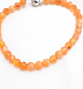 กำไลข้อมือคาร์เนเลียนสีส้ม, กำไลลูกปัดขนาด 6 มม., ลูกปัดเจียระไนธรรมชาติ, กำไลพลอยสวยงามสำหรับทำเครื่องประดับชั้นดี - Product Image 1