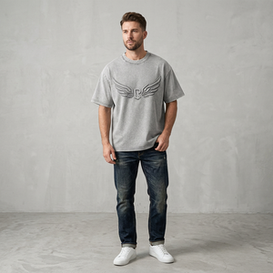 T-shirt Homme Oversize avec Logo R Ailes Gaufrées Manches Courtes Col Rond Décontracté Jersey 100% Coton Gris - Product Image 3