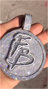 Colgante Personalizado de Fábrica para Hombre, con Incrustaciones de Moissanita VVS, Plata de Ley Chapada en Oro, Estilo Hip Hop, con Logotipo y Nombre Personalizados, Certificado GRA - Product Image 5