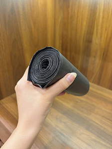 ถุงขยะ LDPE สีดำ กันความชื้น เกรดสำหรับอาหาร พร้อมหูหิ้วแบบปิดผนึกด้วยความร้อน ถุงแบบตั้งได้สำหรับใช้ในครัวเรือนแบบใช้แล้วทิ้ง - Product Image 1