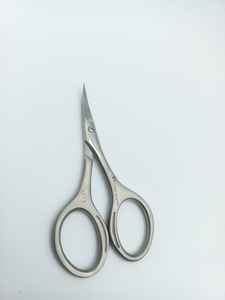 Tijeras para Cutículas de Primera Calidad, Multiusos, de Acero Inoxidable con Hojas Curvas - Tijeras de Manicura para Uñas, Cejas y Pestañas - Product Image 3