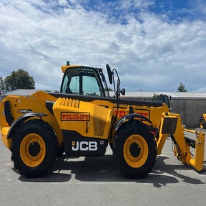 Chariots télescopiques JCB 540-140 robustes offrant une qualité excellente pour les applications industrielles et de construction - Product Image 1