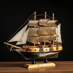 Barco Náutico de Madera, Navegador Costero Coleccionable para Decoraciones con Temática Oceánica, Exhibiciones de Interiores Marinos y Atractivo Náutico - Product Image 2
