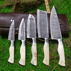 Juego de Cuchillos de Cocina de 5 Piezas de Acero de Damasco Forjado a Mano con Mango de Hueso y Bolsa de Cuero - Product Image 1