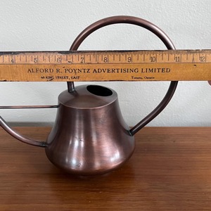 Regadera vintage de metal oscuro con recubrimiento en polvo, ecológica, duradera, perfecta para plantas de jardín, riego interior y exterior. - Product Image 6