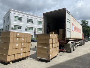 Lót hộp dụng cụ Milwaukee bằng xốp EVA/EPE cắt laser tùy chỉnh, màu đỏ đen, tạo bóng cho dụng cụ - Product Image 5