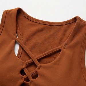 Ensemble de yoga pour femmes, vêtements de sport deux pièces, respirant, personnalisable, toutes tailles, couleur unie, marque privée - Product Image 4