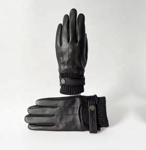 ถุงมือหนังแท้คุณภาพสูงสำหรับผู้ชาย ถุงมือขับรถหนังแกะสีดำบุขนสัตว์อุ่นสำหรับฤดูหนาว พร้อมสายรัดข้อมือปรับได้ - Product Image 5