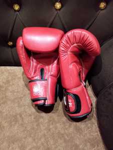 Guantes de Boxeo Twins Muay Thai Sanda Hechos a Mano con Cuero Genuino de Vaca, para Entrenamiento Profesional, Sparring, Transpirables, con Muñequera Ajustable - Product Image 6