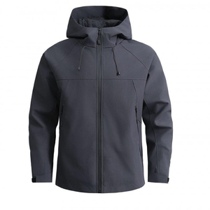 Veste softshell tactique pour homme, logo personnalisé, coupe-vent, imperméable, à capuche, pour randonnée et activités de plein air - Product Image 4