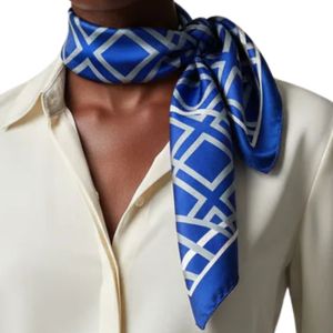 Pañuelo para el Cuello Zeta Phi Beta, Estilo Seda Azul, Pañuelo Cuadrado Ligero, Elegante y Moderno, Accesorio con Estilo - Product Image 5