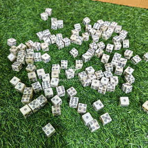 Juego de huesos artesanal tallado en blanco, cuadrado, de arte y coleccionismo, a precio económico - Product Image 2